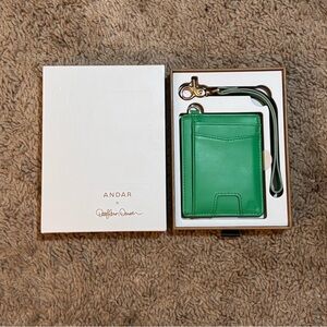 Andar Green Cardholder with Strap